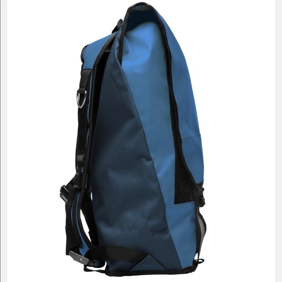chrome delta backpack